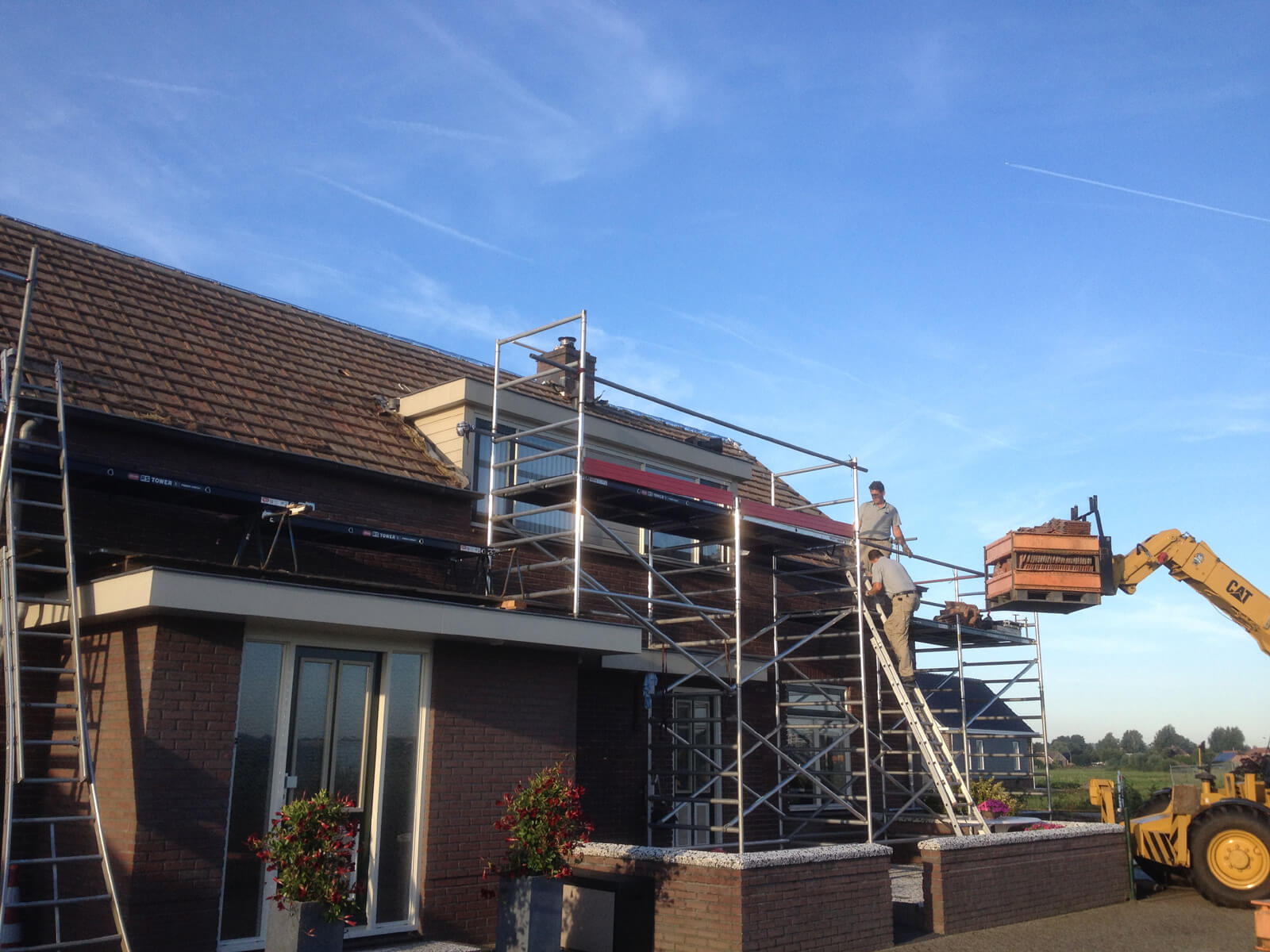 Dakrenovatie met steiger in Veenendaal